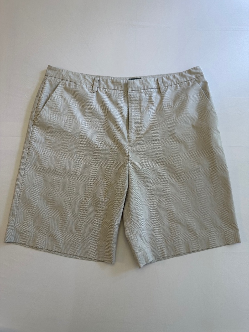Ashworth Men's Tonal Plaid Golf Shorts Tan Beige Size 40